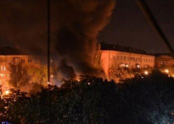 Νύχτα κόλαση στην Ουκρανία - Επέμβαση του στρατού σε Μαριούπολη