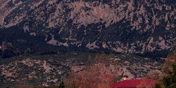 Εφιαλτικές ώρες έζησαν 11 ορειβάτες στο Παγγαίο