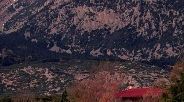 Εφιαλτικές ώρες έζησαν 11 ορειβάτες στο Παγγαίο