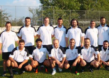 Οι Πόντιοι τραγουδιστές παίζουν μπάλα για τα παιδιά ΑΜΕΑ Πτολεμαΐδας