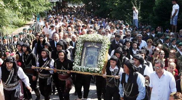 Πώς τιμούν την Παναγία Σουμελά στα υψώματα του Βερμίου