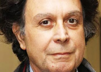 Πέθανε ο εισαγγελέας Ρούσσος Παπαδάκης