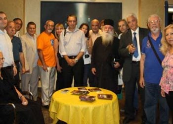 Μας χωρίζει μία Θάλασσα