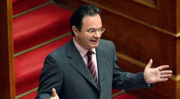 Ειδικό δικαστήριο για τον Παπακωνσταντίνου θέλει ο αντεισαγγελέας