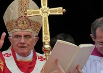 Αιφνιδιαστική παραίτηση του Πάπα Βενέδικτου