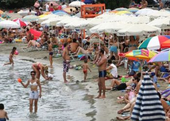 Πόσο κοστίζουν οι βουτιές στις παραλίες της Αθήνας