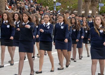 Δείτε με τι καιρό θα γίνουν οι παρελάσεις σε όλη την Ελλάδα