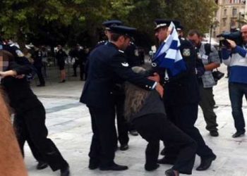 Ένταση νωρίτερα στο Σύνταγμα με δυο γυναίκες