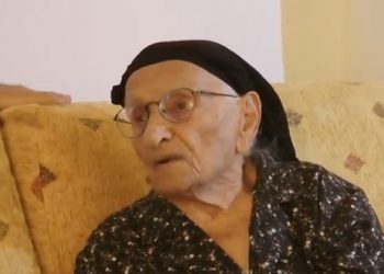Η γιαγιά Παρθένα Σαχινίδου εξιστορεί τα εγκλήματα των Τούρκων. Συγκλονιστική εξομολόγηση