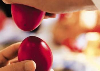 Πώς γιορτάζεται το Πάσχα σε κάθε γωνιά της Ελλάδας. Έθιμα