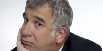 Ατύχημα με τη μηχανή είχε ο Πέτρος Φιλιππίδης