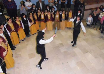 Εντυπωσιακό το Παρακάθ' του Συλλόγου Ποντίων Έδεσσας