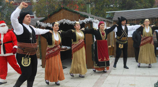 Ποντιακοί χοροί σε εορταστικό κλίμα από την Εύξεινο Λέσχη Αλμωπίας