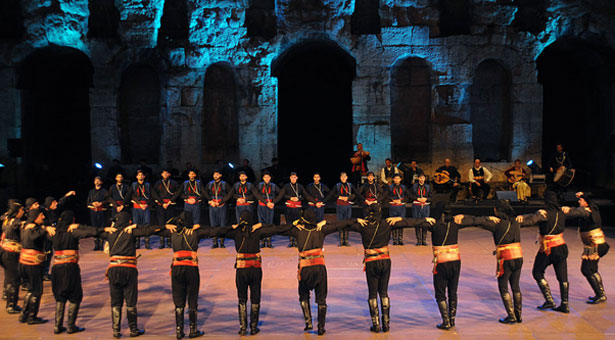 Εκπληκτικά βίντεο από την παράσταση Πόντος και Κρήτη σμίξανε στο Ηρώδειο!