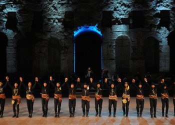 Δείτε τι έγινε όταν οι Πόντιοι χόρεψαν Πυρρίχιο στο Ηρώδειο! Βίντεο