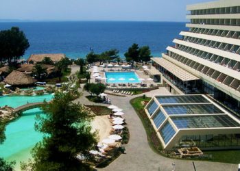 Στο δρόμο 58 εργαζόμενοι του Πόρτο Καρράς