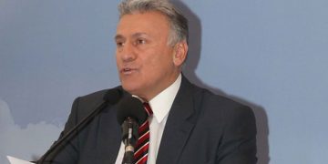 Κάτι ψήνεται... με Ψωμιάδη - Νικολόπουλο;