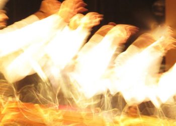 Όταν οι Πόντιοι χορεύουν Πυρρίχιο, ο χάροντας το βάζει στα πόδια