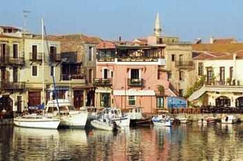 Καυγάς αντιφασιστών με Χρυσή Αυγή