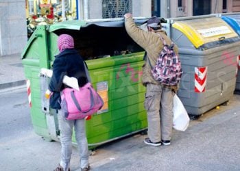 Ξάνθη: Η σκληρή εικόνα με τα δύο ανήλικα παιδάκια που κάνει το γύρο των social media. Δείτε φωτό
