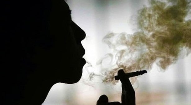 Νέος κολοσσός στην αμερικανική καπνοβιομηχανία