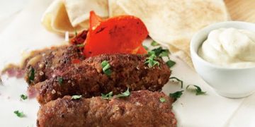 Ίσως αν ήταν σμυρνέικα τα σουτζουκάκια και μάλιστα με σάλτσα γιαουρτλού, να μην υπήρχε πρόβλημα (φωτ. αρχείου)