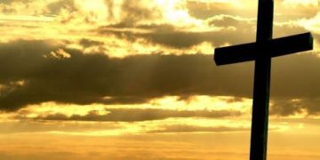 Γιατί ο καιρός την Μεγάλη Παρασκευή είναι μουντός και βρέχει;