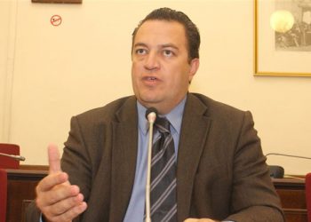 Στυλιανίδης: Οι κατάλληλοι υπάλληλοι στην κατάλληλη θέση