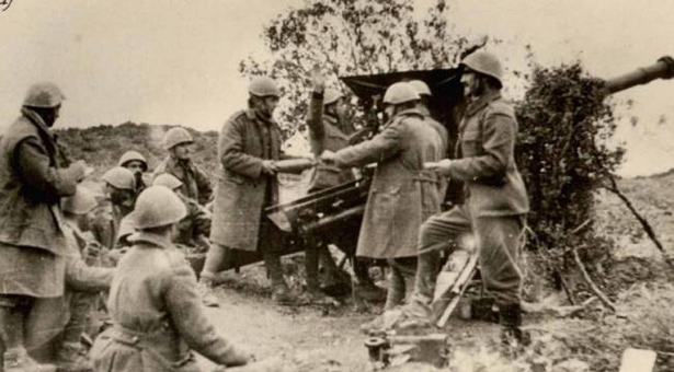 Συγκλονιστική ιστορία: 9χρονη έθαψε έξι στρατιώτες στην αυλή του σπιτιού της