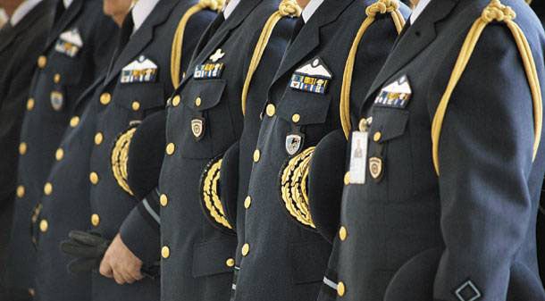 Σοκ για τους απόστρατους οι νέες περικοπές των συντάξεων 2