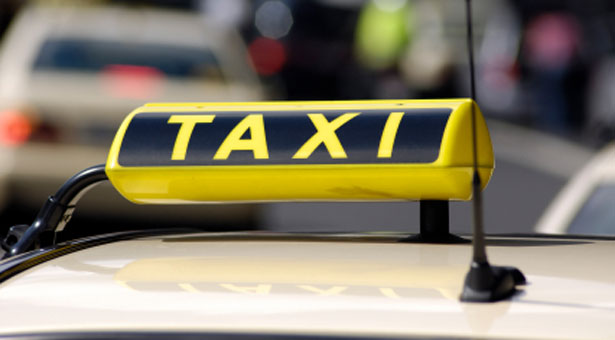 Συλλήψεις για «πειραγμένα» ταξίμετρα και ταμειακές