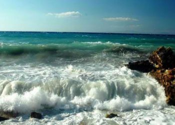 Καιρός: Θυελλώδεις άνεμοι σαρώνουν την χώρα!