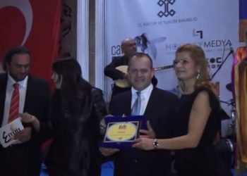 Οι Τούρκοι βράβευσαν το Cavo Paradiso της Μυκόνου