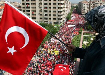 Οι Τούρκοι πιστεύουν στον Θεό αλλά όχι στον Αλλάχ!