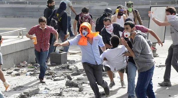 Ποτάμι οργής στην Τουρκία. Τι ακριβώς συμβαίνει; Βίντεο