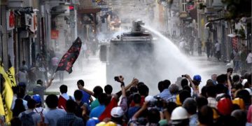 Η δημοκρατία του Σουλτάνου Ερντογάν: Όποιος διαδηλώσει θα συλληφθεί