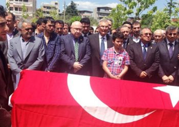 Τουρκία: Πατέρας κατέβηκε στο ορυχείο για να πεθάνει αγκαλιά με τον γιο του