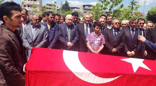 Τουρκία: Πατέρας κατέβηκε στο ορυχείο για να πεθάνει αγκαλιά με τον γιο του