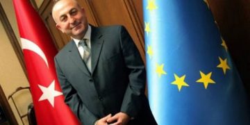 Υπουργός Τουρκίας: Η τουρκική ίσως γίνει επίσημη γλώσσα της Ευρώπης!