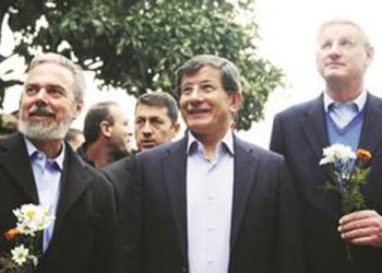 Τούρκοι, Σουηδοί και Βραζιλιάνοι θα σώσουν τον κόσμο!