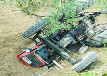 Τον πλάκωσε το τρακτέρ που οδηγούσε