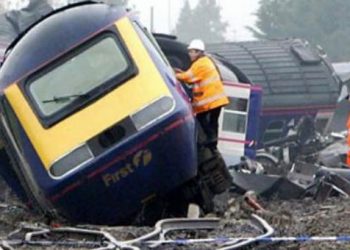 Αίγυπτος: 17 νεκροί από εκτροχιασμό τρένου