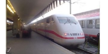 Μετωπική σύγκρουση τρένων στη Βιέννη