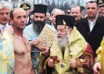 Αγιασμός των υδάτων με τραυματισμό στα Τρίκαλα