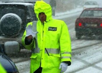 Οδηγίες ασφαλούς μετακίνησης από την Τροχαία