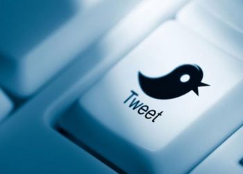 Το ειρωνικό tweet της ανταποκρίτριας της ΕΡΤ στη Γαλλία