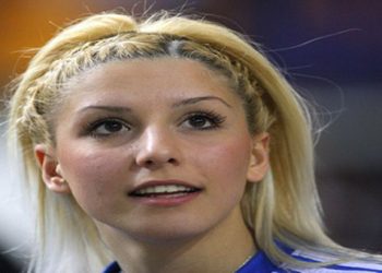 Η Βούλα Παπαχρήστου πάει για δήμαρχος