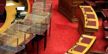 Επτά κάλπες για τρεις ψηφοφορίες στη βουλή