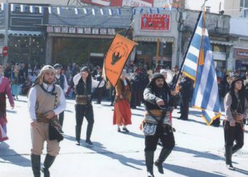 Στην παρέλαση της 28ης Οκτωβρίου με τον Σύλλογο Ποντίων Ξάνθης
