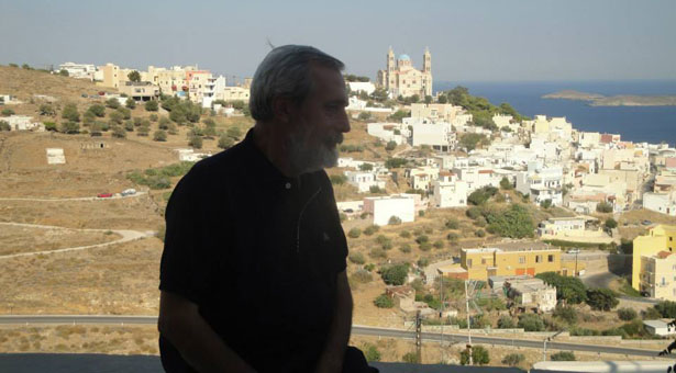 Οι Πόντιοι Σύρου τίμησαν τον στιχουργό Λευτέρη Χαψιάδη